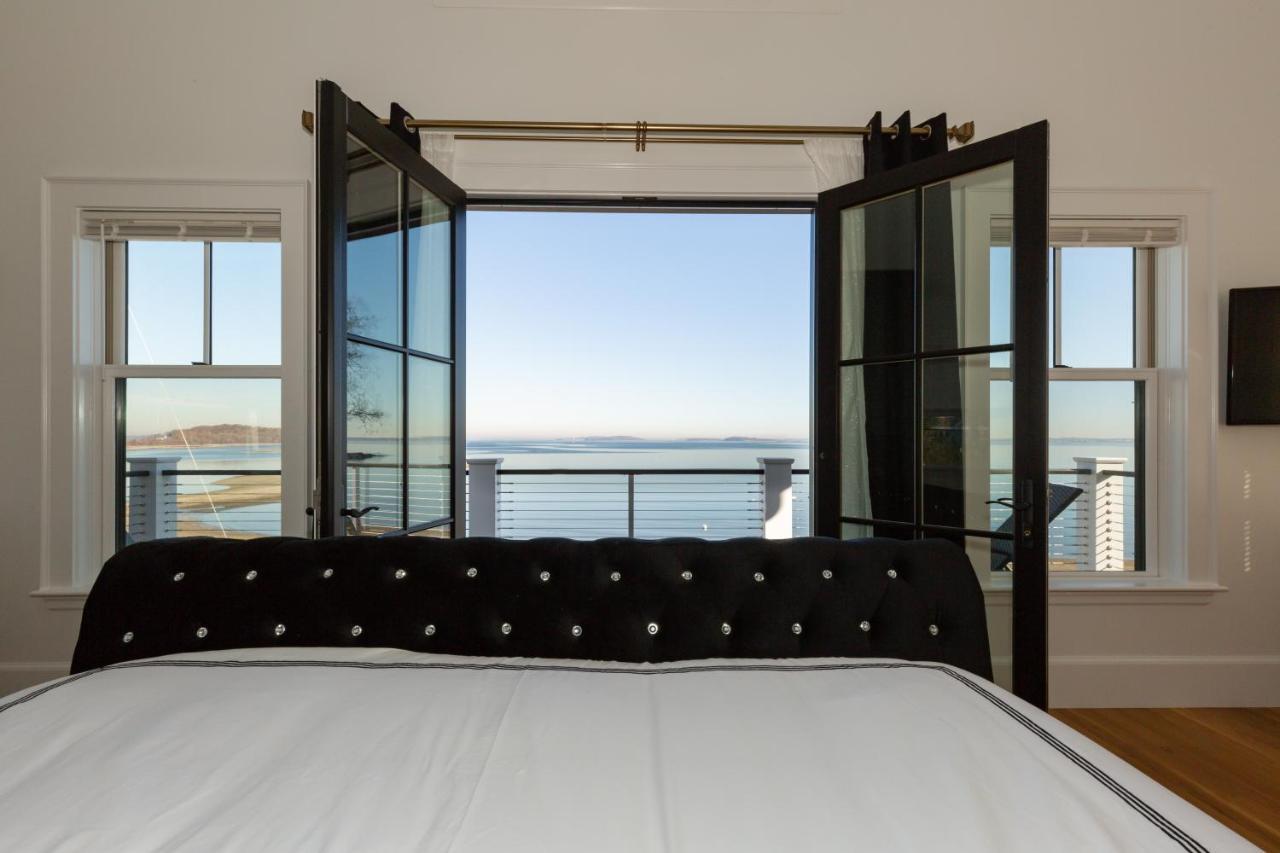 Luxury Oceanfront Bayside Jewel Villa Quincy Exterior photo